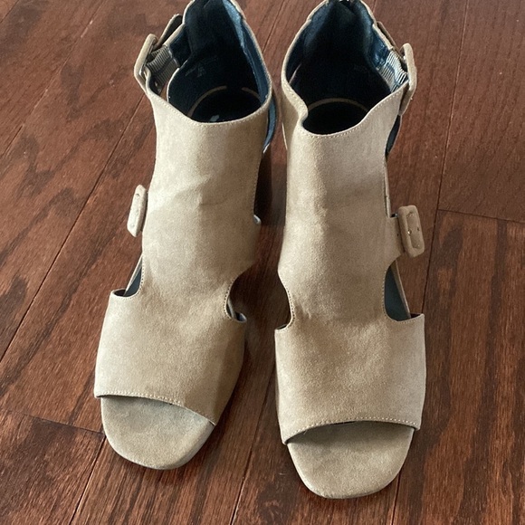 Indigo Rd sandals - Picture 2 of 8